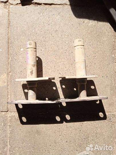 Крепление переднего бампера Ford Taurus 1 Форд