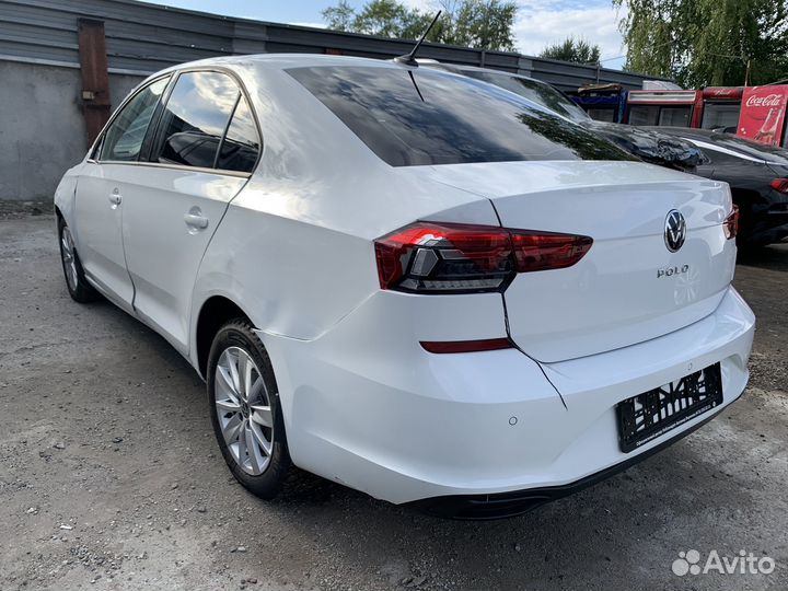 Volkswagen Polo 1.6 AT, 2022, битый, 47 862 км