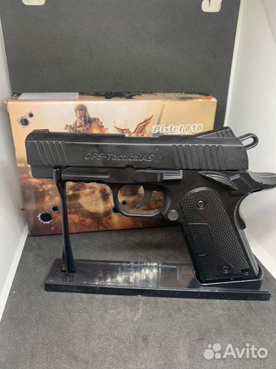 Зажигалка в виде пистолета Colt 818 модель