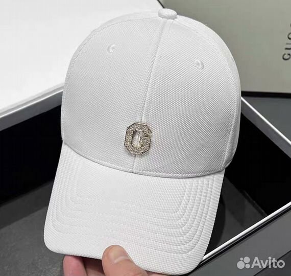 Кепка со стразами