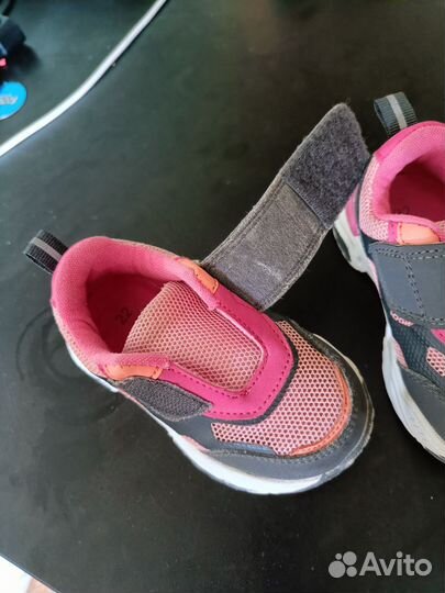 Кроссовки для девочки