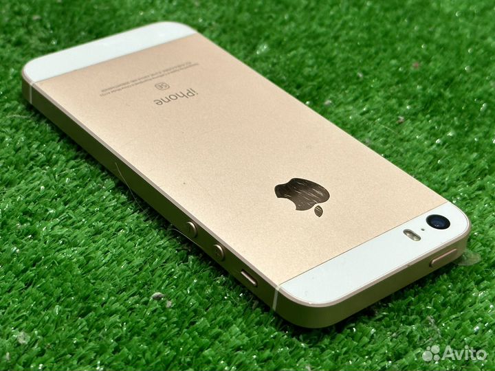 iPhone SE в отличном состоянии
