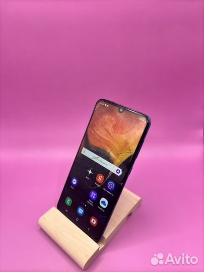 Samsung Galaxy A50, 4/64 ГБ