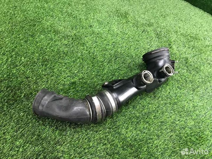 Патрубок интеркулера левый Bmw 3 E90 N54B30 2006