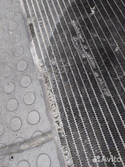 Радиатор охлаждения двигателя Volvo S60, 2006