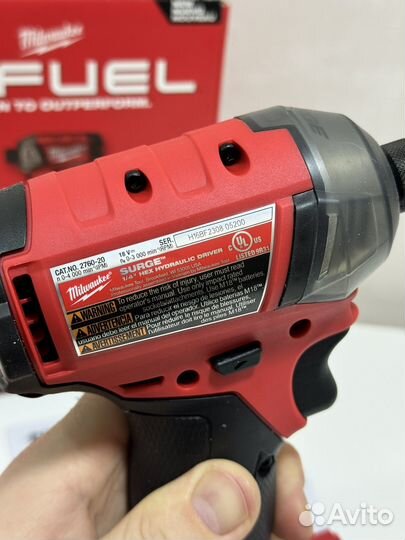 Импакт Milwaukee 2760-20 гидравлический