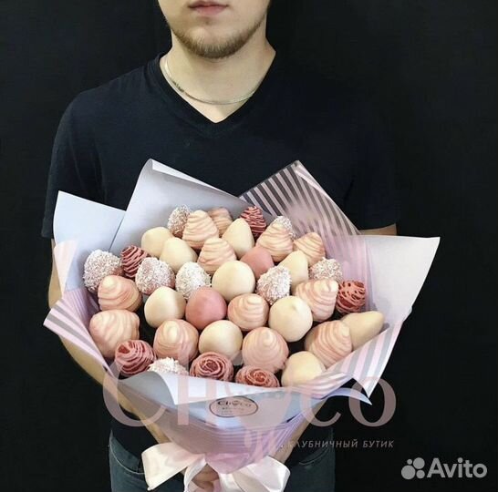 Подарок девушке, маме.Клубника в шоколаде