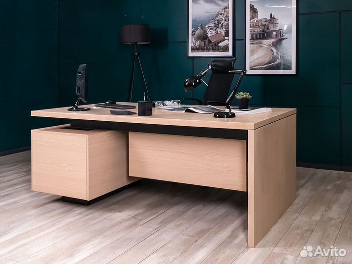 Стол в кабинет руководителя Италия