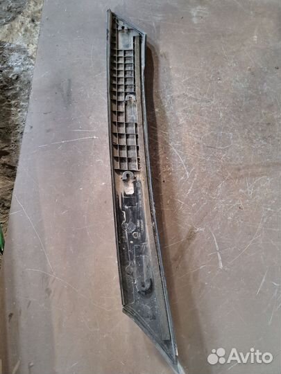 Молдинг лобового стекла Skoda Fabia