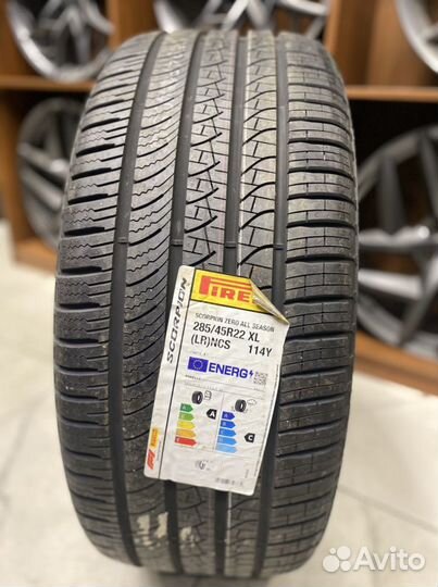 Pirelli Scorpion Zero All Season 285/45 R22 114Y