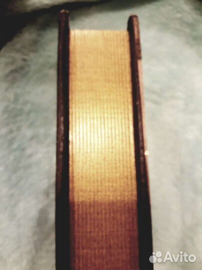 Шкатулки (книга и деревянная шкатулочка)