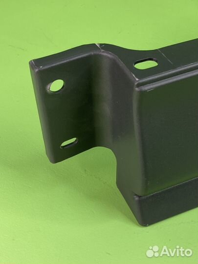 Спойлер бампера нижний левый (без отверстий узкий)