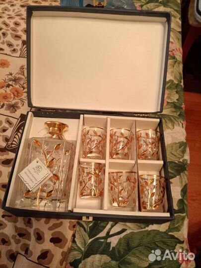 Стопки с графином италия