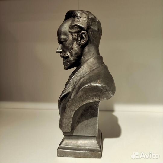 Бюст П. И. Чайковского, 1962