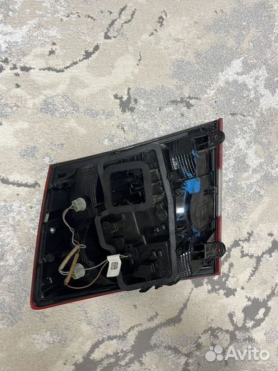 Фара задняя левая skoda rapid