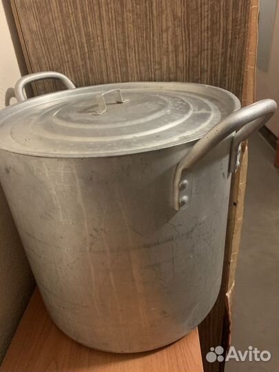 Кастрюля алюминиевая