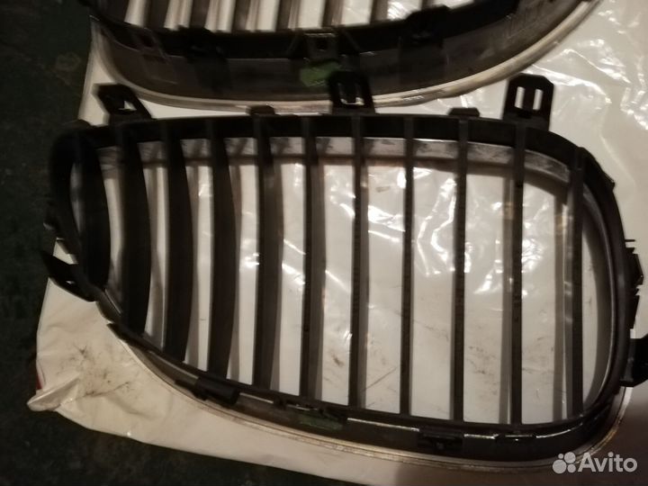 Решетка радиатора BMW E 60 /61 оригинал