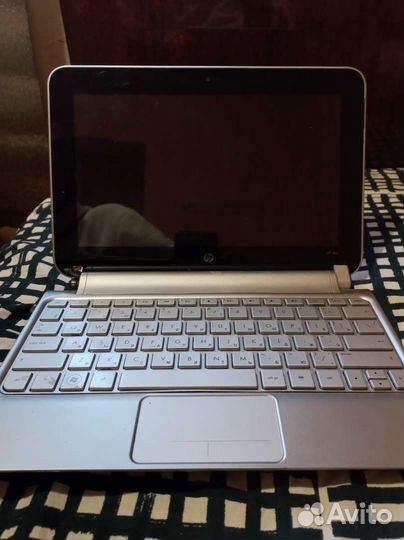 Нетбук HP Mini 210-2000