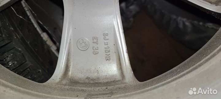 Диски на Skoda Rapid R15 с шинами