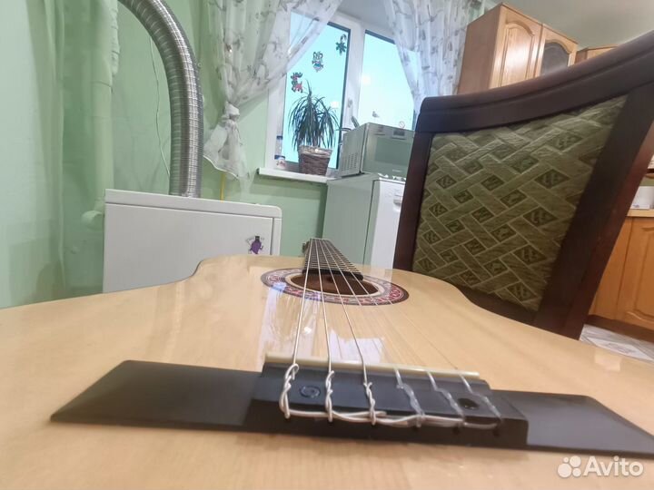 Классическая гитара шестиструнная бу