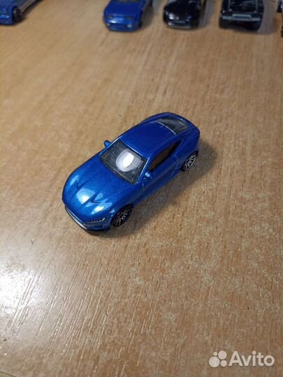 Hot wheels машинки