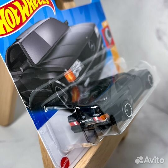 Hot Wheels Mercedes 560 sec