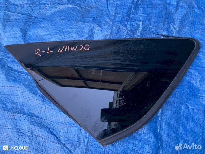 Стекло собачника на toyota prius NHW20 1nzfxe