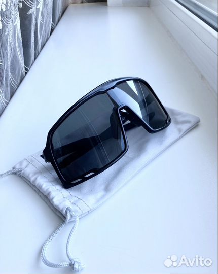 Спортивные очки чëрные солнцезащитные