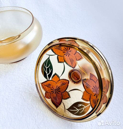 Конфетница с крышкой Bohemia