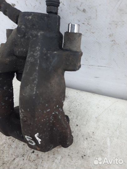 Суппорт тормозной задний левый Mercedes-Benz