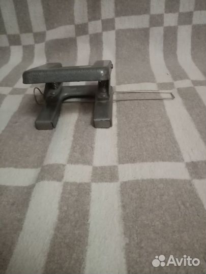 Советский дырокол