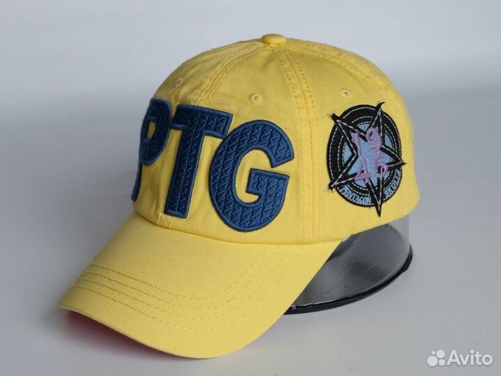 Желтая бейсболка 
