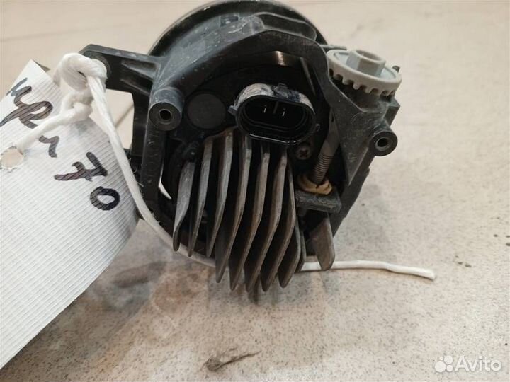 Фара противотуманная правая Toyota Camry XV70 201