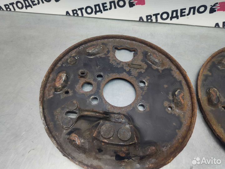 Щиток тормозного механизма Nissan Sunny FB15 2000г