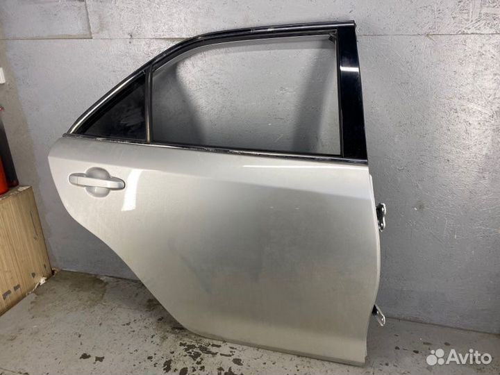 Дверь задняя правая Toyota Camry 50