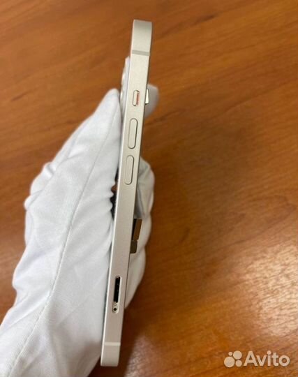 Корпус iPhone 13