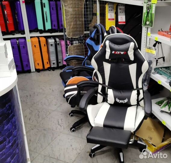 Компьютерное кресло игровое геймерское