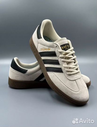 Кроссовки adidas spezial