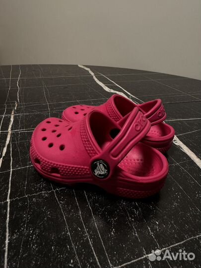 Тапочки детские crocs