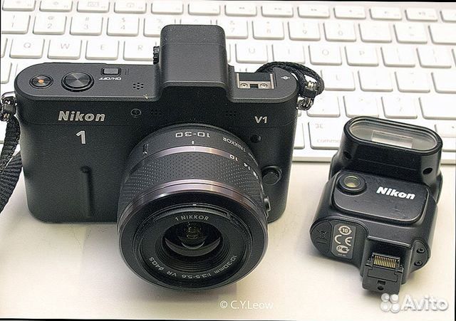 Nikon 1V1(10-30mm) +2гб+Доп/Акб+Вспышка+Коробка+++