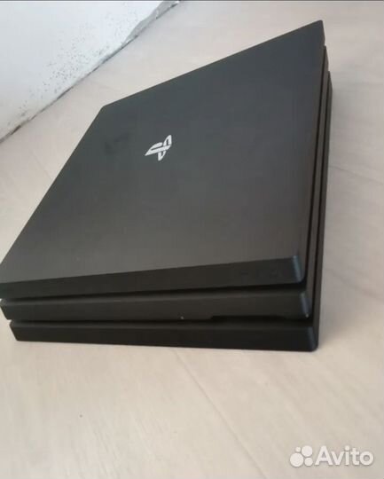 Sony PS4 pro 1tb