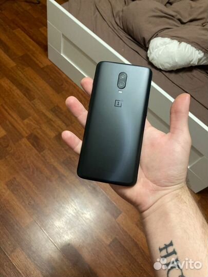 OnePlus 6T, 8/256 ГБ