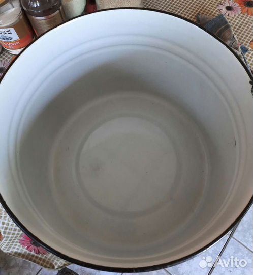 Алюминевые и эмалированные кастрюли и др