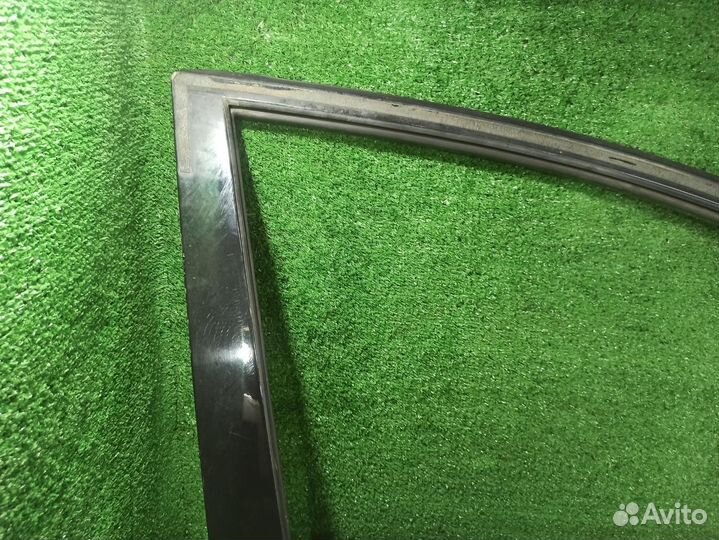 Дверь передняя правая Toyota Estima