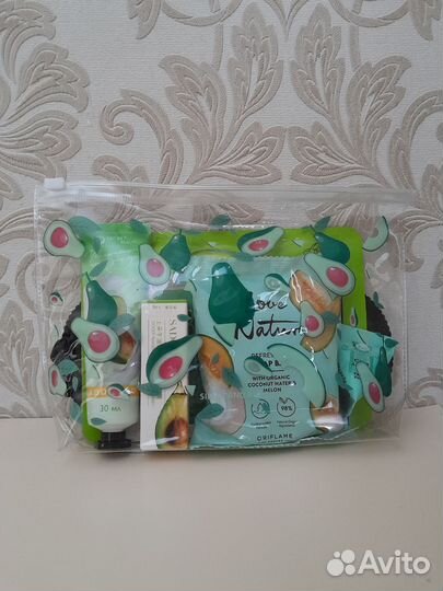 Подарочный набор косметичка 