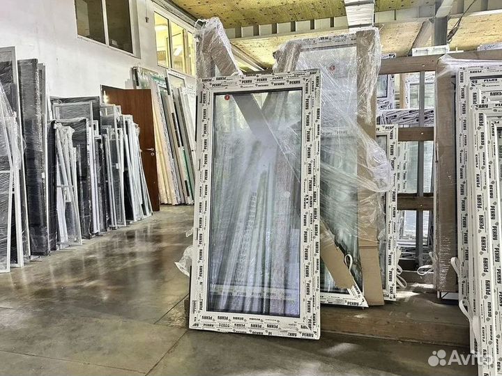 Окна рехау новые / остекление балконов под ключ