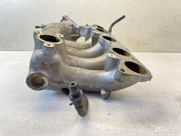 Резонатор впускного коллектора Honda Stepwgn RG1