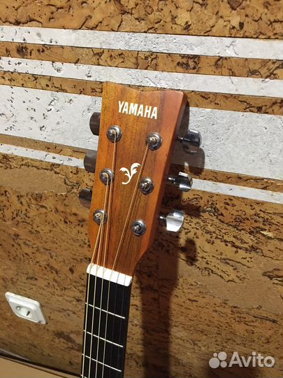 Акустическая гитара Yamaha F310 и полный набор