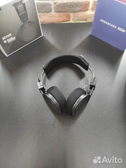 Беспроводные наушники Urbanears Hellas, black belt