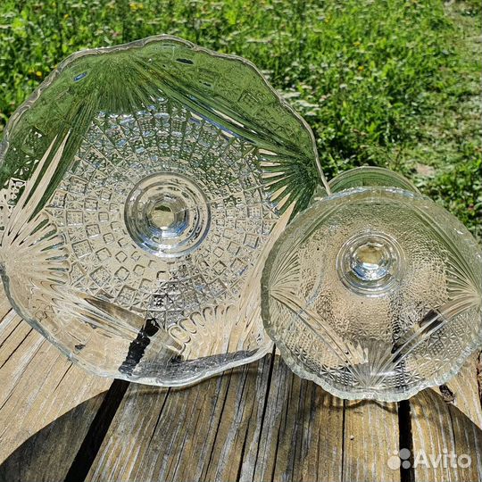 Ваза на ножке, конфетница, креманка